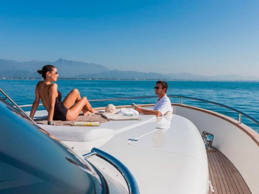 Private Yacht Tours